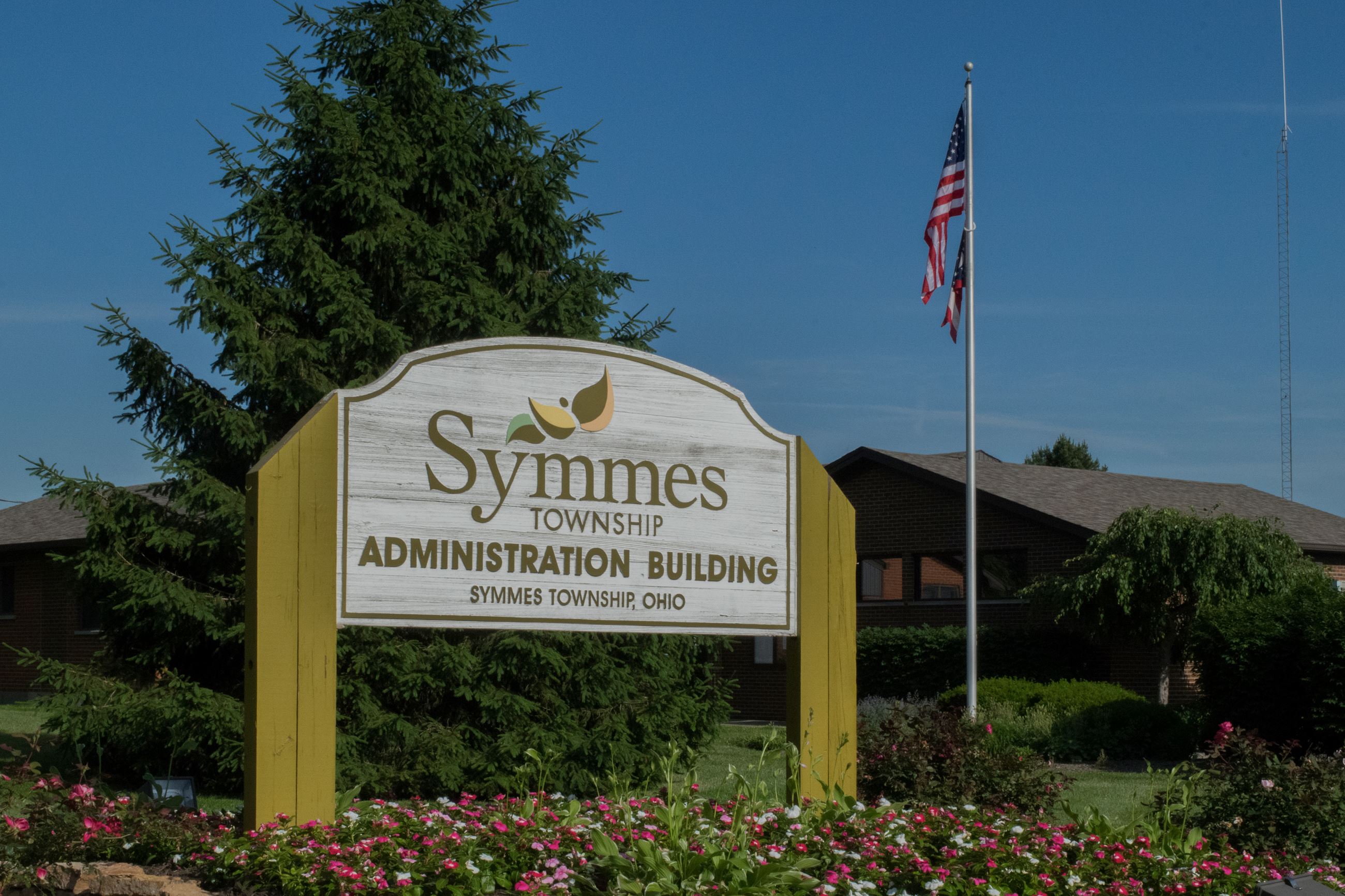 Administration building sign1